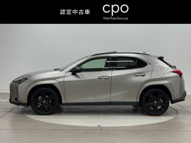 レクサス UX250h ElegantBlack