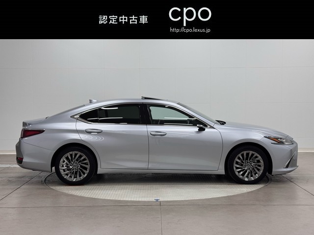 レクサス ES300h グレイスフル エクスプ
