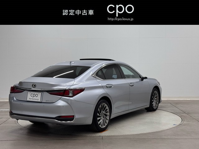 レクサス ES300h グレイスフル エクスプ