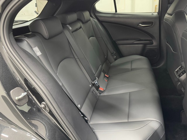 レクサス UX200 バージョンC