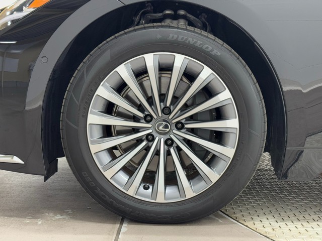レクサス LS500h EXECUTIVE