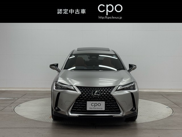 レクサス UX300h バージョンL