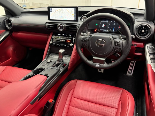 レクサス IS300h F SPORT