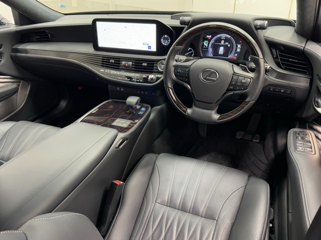 レクサス LS500h バージョンL