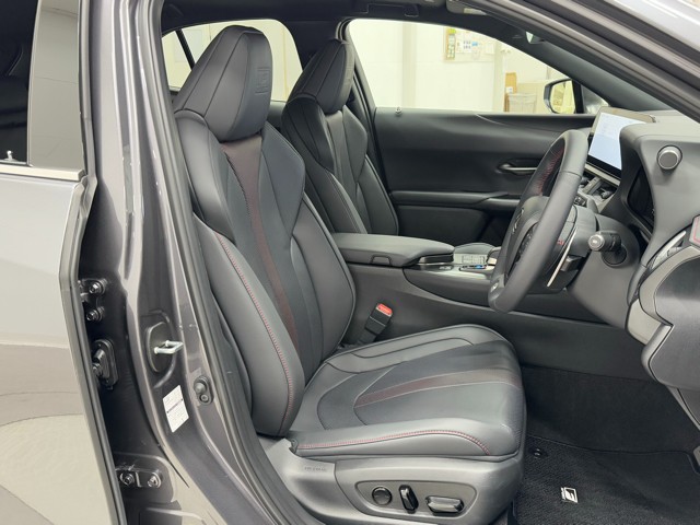 レクサス UX300h Fスポーツ