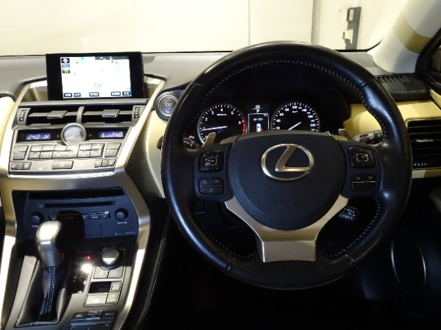 レクサス NX200t VER-L