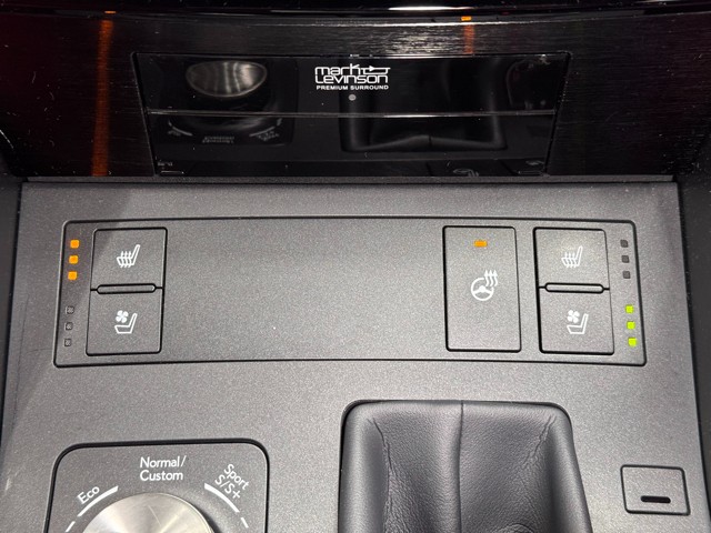 レクサス IS300h F SPORT