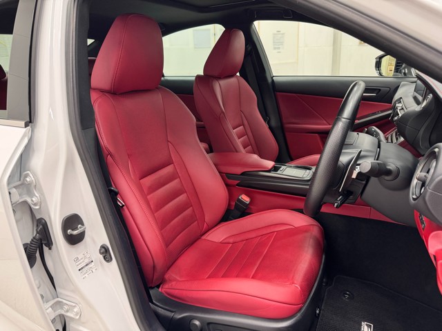 レクサス IS300h F SPORT