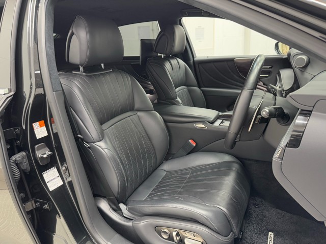 レクサス LS500 EXECUTIVE