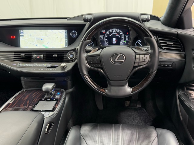 レクサス LS500 EXECUTIVE