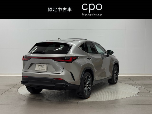 レクサス NX450h+ バージョンL