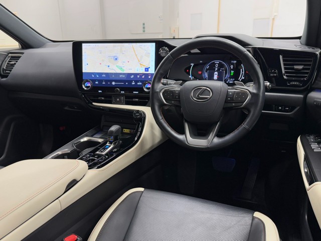 レクサス NX450h+ バージョンL