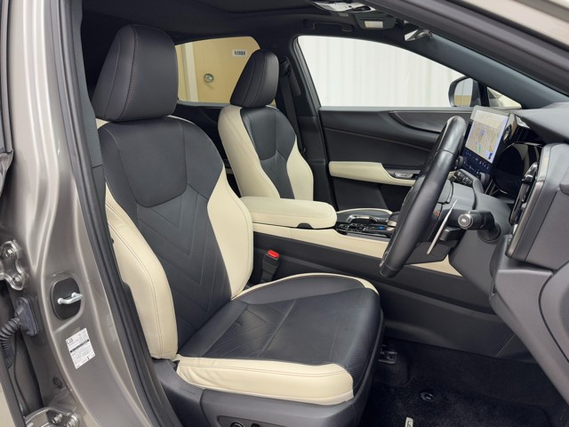 レクサス NX450h+ バージョンL