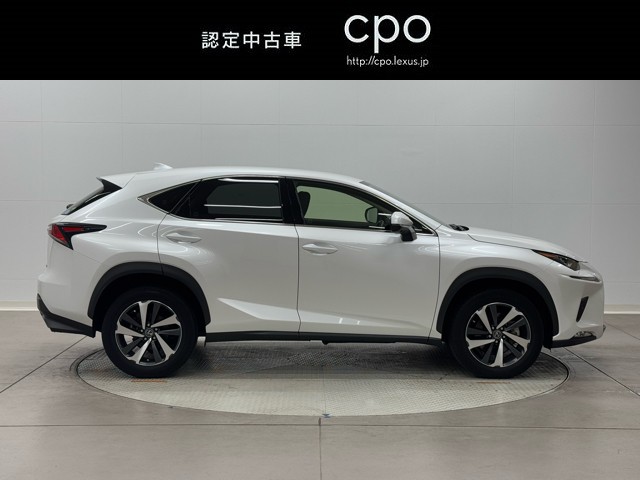 レクサス NX300 version L