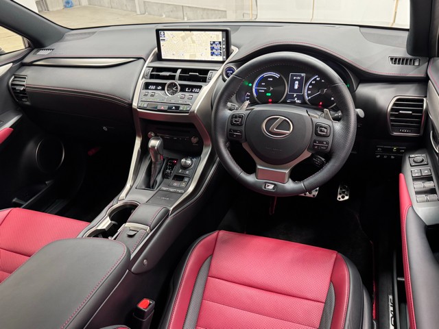レクサス NX300h F SPORT