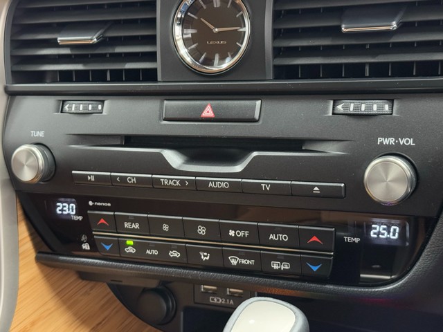 レクサス RX450hL 7ニン