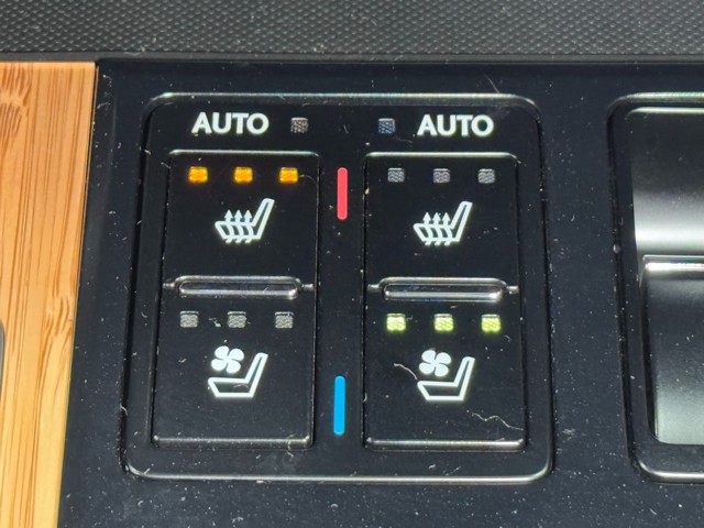 レクサス RX450hL 7ニン