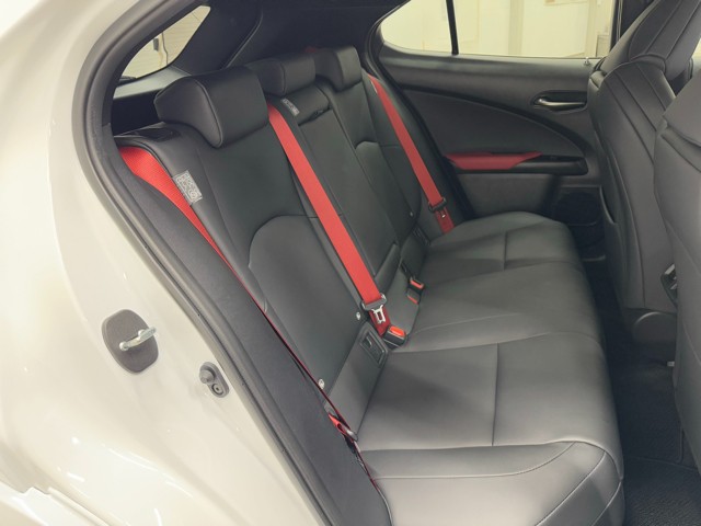 レクサス UX200 F SPORT Emo.Ex