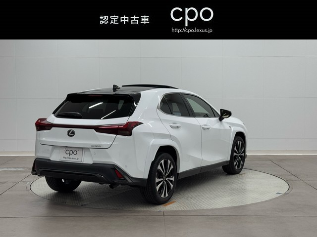 レクサス UX200 F SPORT Emo.Ex