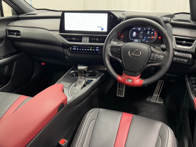 レクサス UX200 F SPORT Emo.Ex