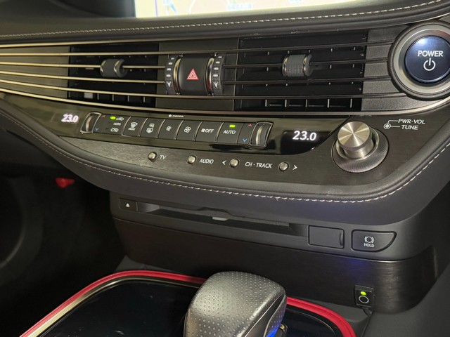 レクサス LS500h F SPORT