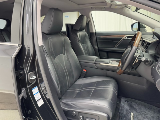 レクサス RX450hL 7ニン