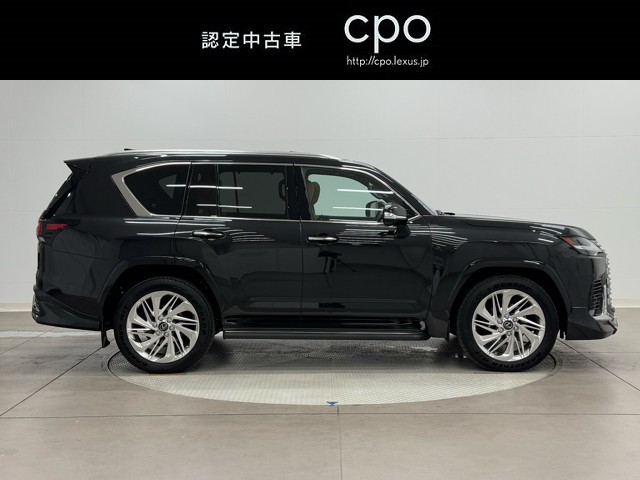 レクサス LX600 7ニン