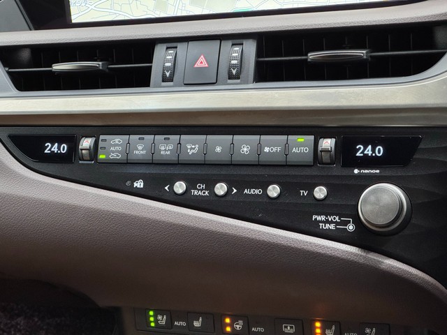 レクサス ES300h version L