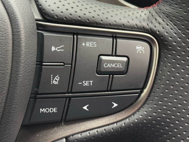 レクサス UX250h F Emotional E