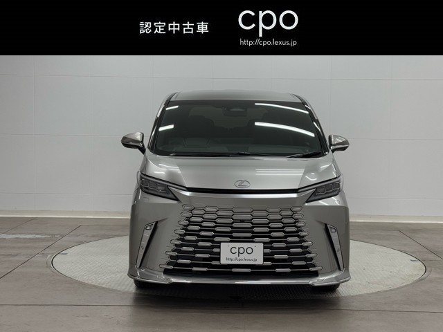 レクサス LM500h version L 6ニン