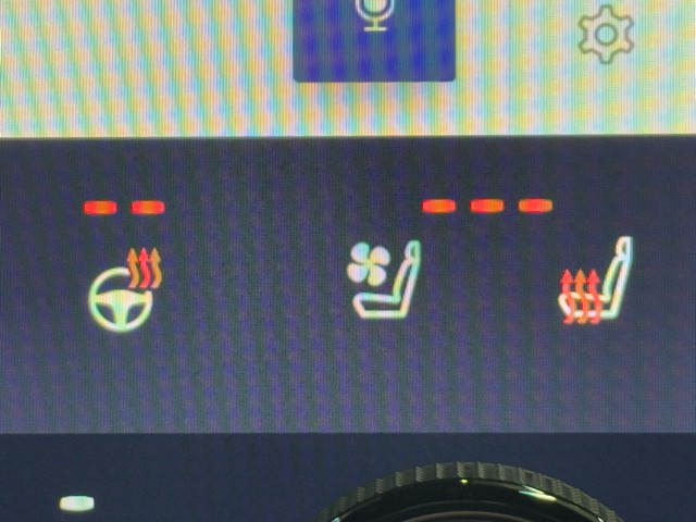 レクサス LM500h version L 6ニン