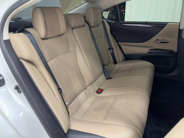 レクサス ES300h version L