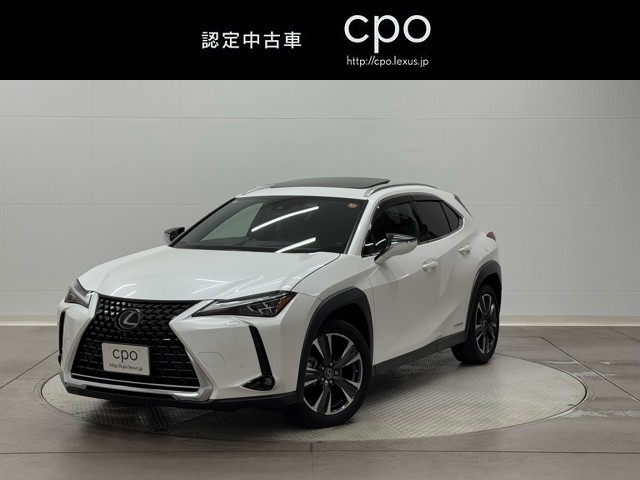 レクサス UX250h version L AWD
