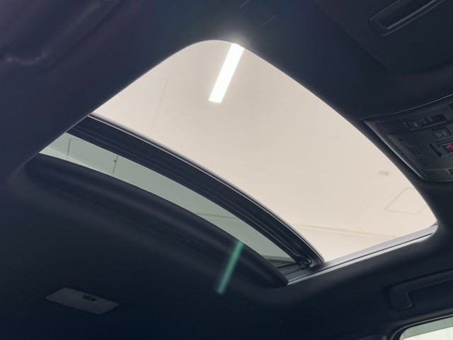 レクサス UX250h version L AWD
