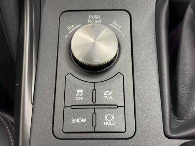 レクサス IS300h version L AWD