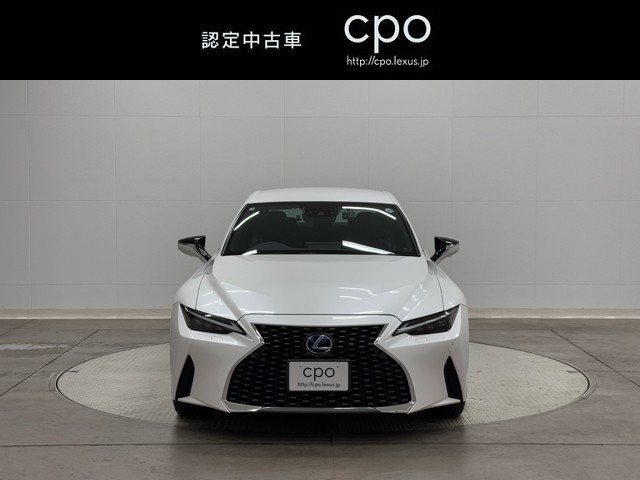 レクサス IS300h version L AWD