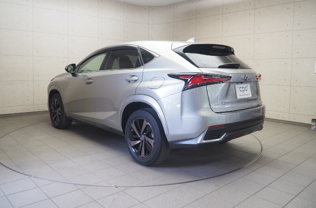 レクサス NX300h バージョンL