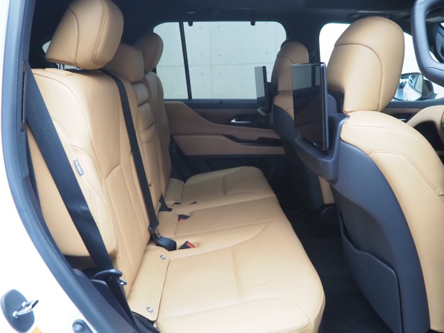 レクサス LX600 ヒョウジュンシャ