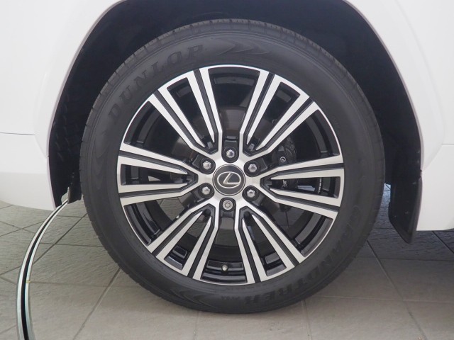 レクサス LX600 ヒョウジュンシャ