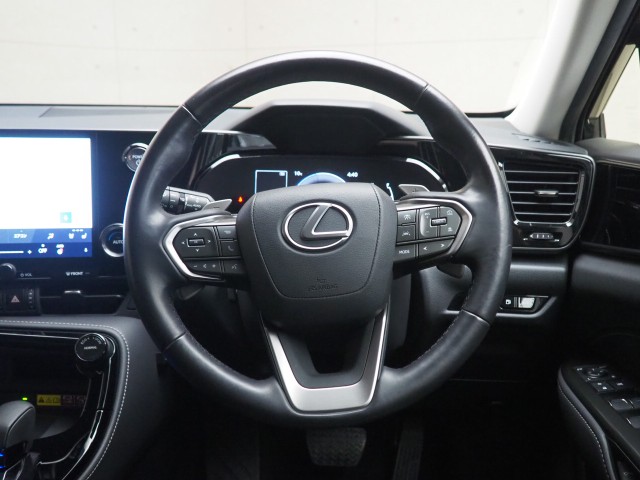 レクサス NX350h ヒョウジュンシャ