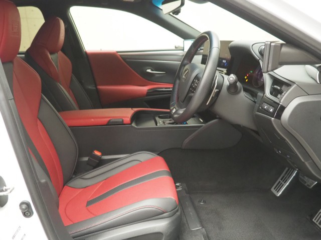 レクサス ES300h Fスポーツ