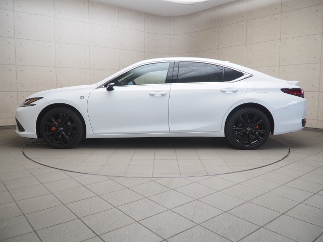 レクサス ES300h Fスポーツ