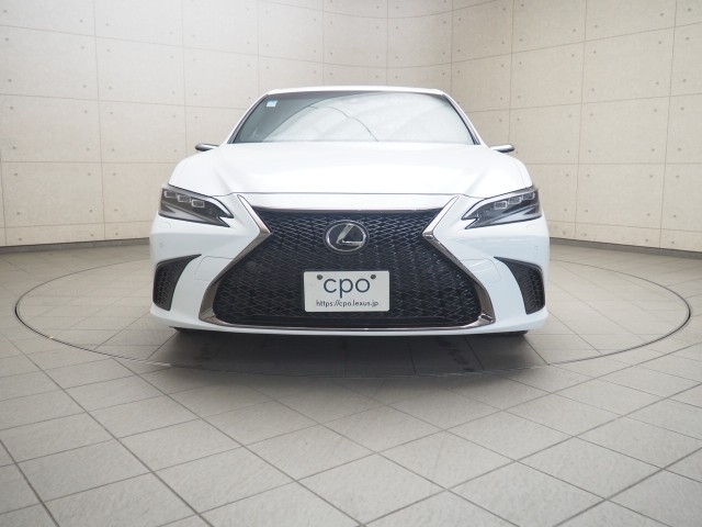 レクサス ES300h Fスポーツ