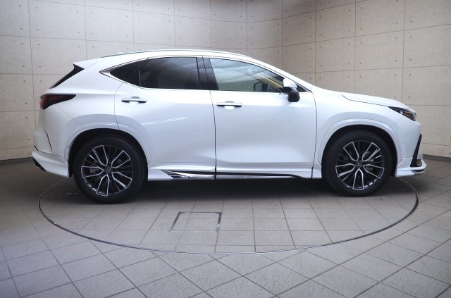 レクサス NX350h バージョンL
