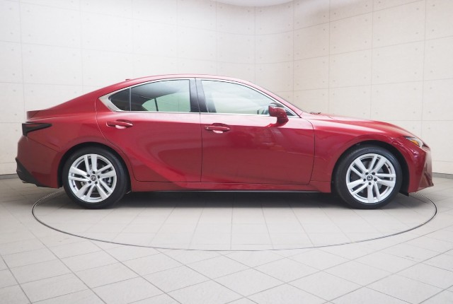 レクサス IS300h ヒョウジュンシャ