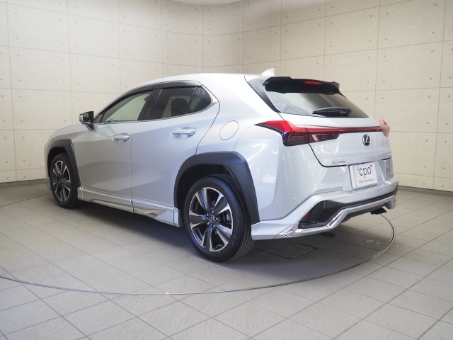 レクサス UX200 バージョン C