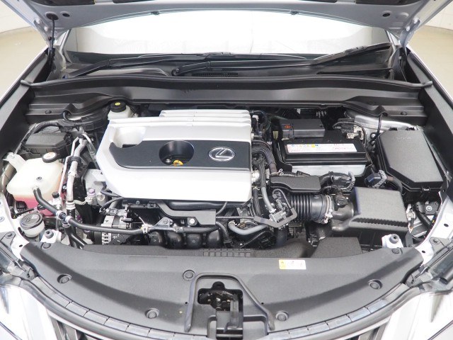 レクサス UX200 バージョン C