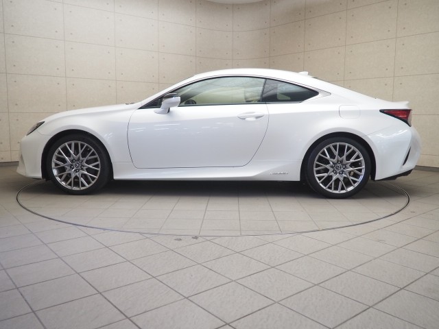 レクサス RC300h バージョンL