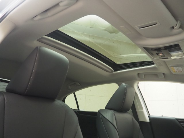 レクサス ES300h ヒョウジュンシャ