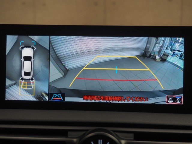 レクサス IS300h FスポーツモードB4